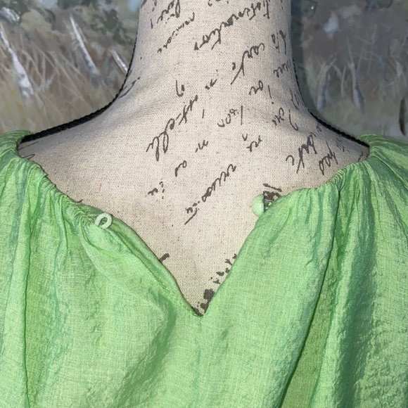 NWOT💚 Lulu's Total Bliss Lime Green Balloon Sleeve Crop Top Size XS - Picture 10 of 16